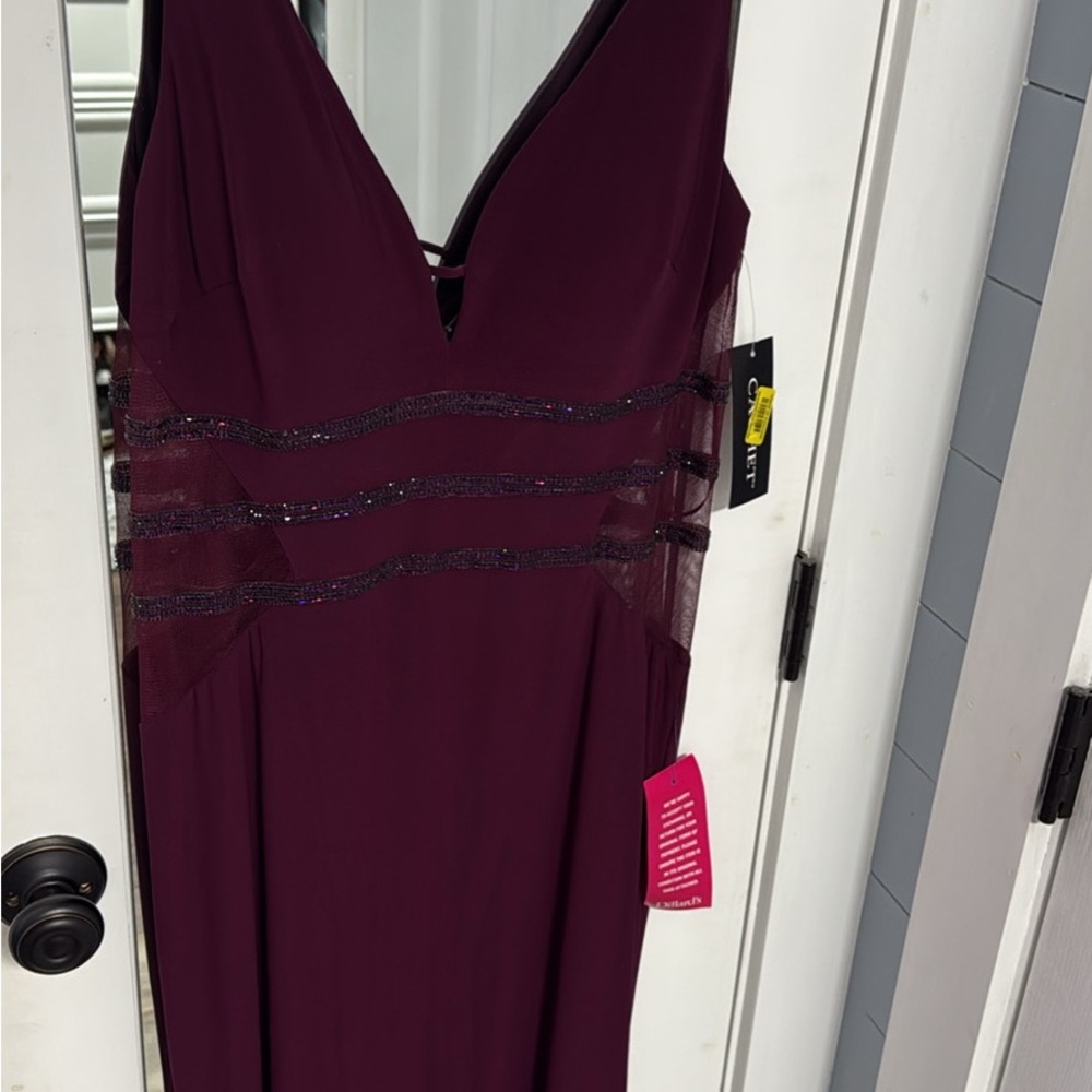 Cachet Deep Burgundy Backless Dress